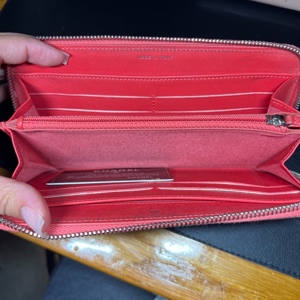 Chanel zippy wallet - Picture 7 of 15